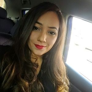 Meet your Posher, Luisa